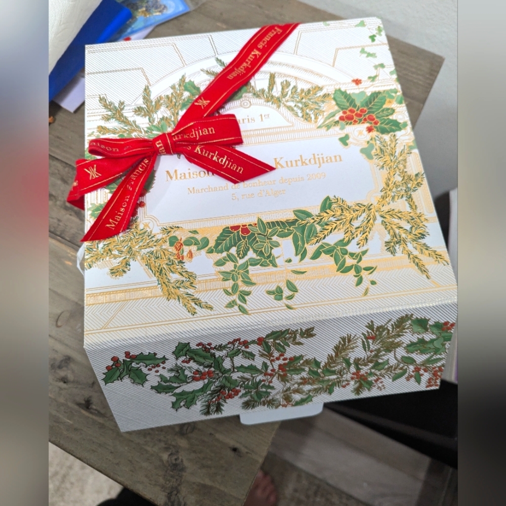Maison Kurkdjian holidays gift box